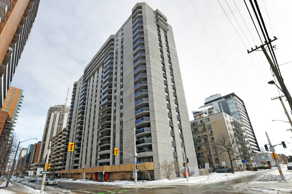Centretown – 1904-470 Laurier Avenue West