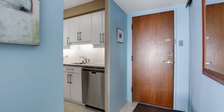 011-470LaurierUnit1904-031_m