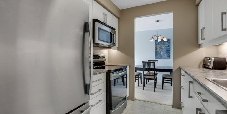 013-470LaurierUnit1904-041_m