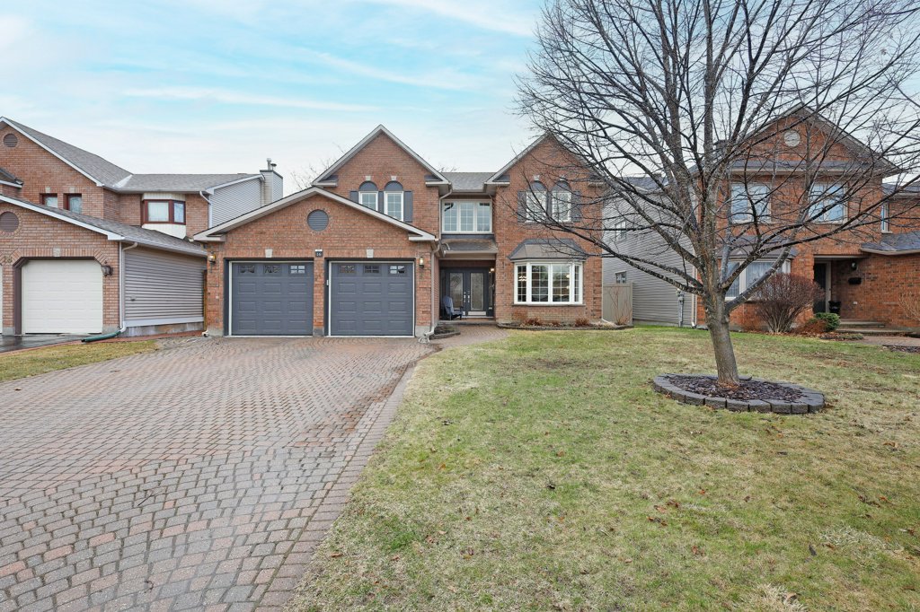 Hunt Club Park – 16 Baslaw Drive – Open House Sunday May 4, 2-4pm