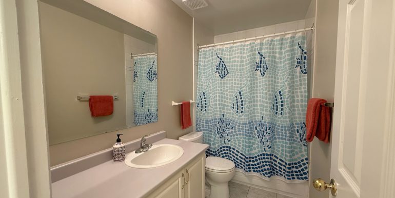Bathroom IMG_0051