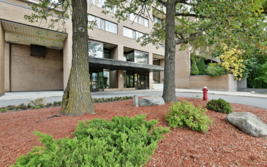 Manor Park/Cardinal Glen 2302-505 St Laurent Blvd – Sold Autumn 2025