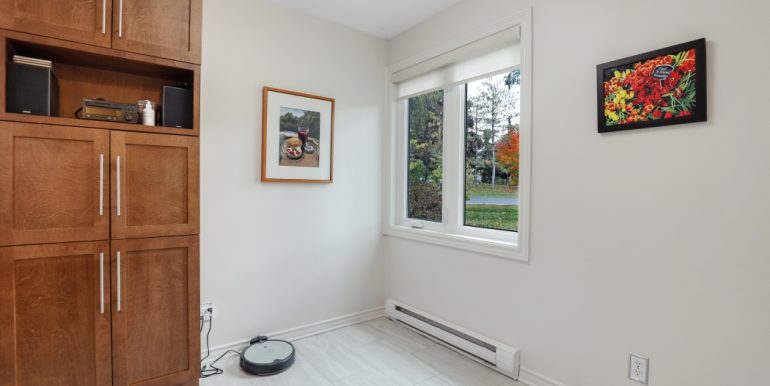 695-Richmond-41_9_1761311823-1100x700