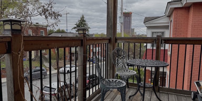 Apt 2 balcony1