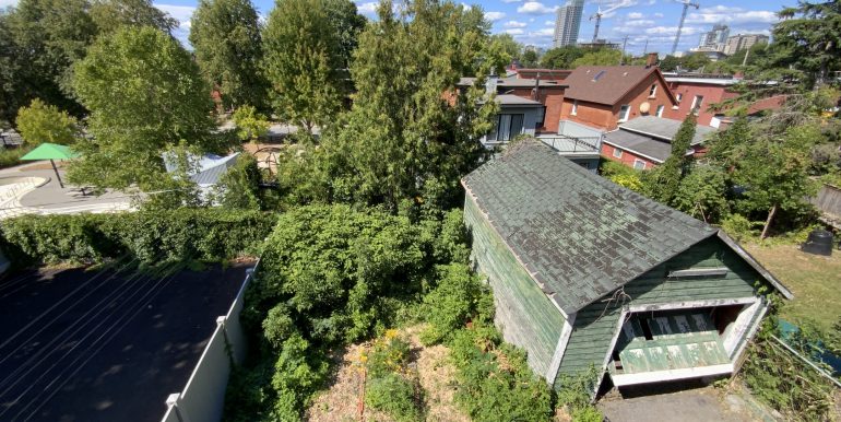 Exterior_3
