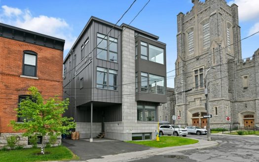 80 Empress Ave