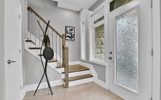 80 Empress Ave